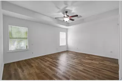 218 Lexington Avenue, Clute, TX 77531 - Photo 18