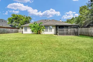 218 Lexington Ave, Clute, TX 77531 - Photo 30