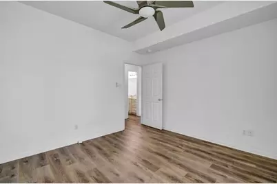 218 Lexington Avenue, Clute, TX 77531 - Photo 24