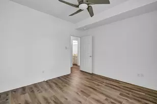 218 Lexington Ave, Clute, TX 77531 - Photo 24