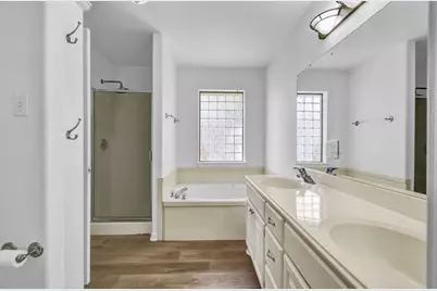 218 Lexington Avenue, Clute, TX 77531 - Photo 16