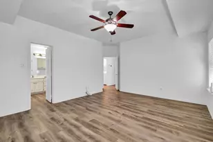218 Lexington Ave, Clute, TX 77531 - Photo 14
