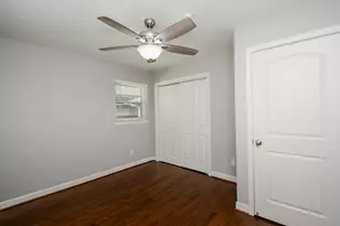 7926 Ridgeview Dr, Houston, TX 77055 - Photo 14
