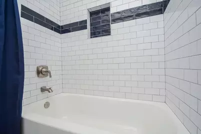 7926 Ridgeview Drive, Houston, TX 77055 - Photo 16