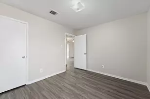 10407 Lantry Way, Houston, TX 77038 - Photo 18