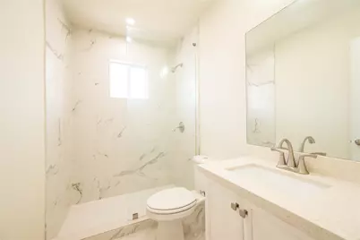 914 Church Street #11, Galveston, TX 77550 - Photo 16