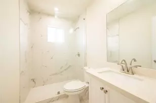 914 Church St, Galveston, TX 77550 - Photo 16