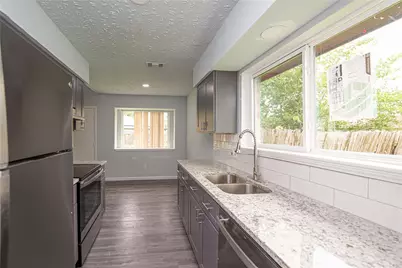 15822 Bazelbriar Lane, Houston, TX 77489 - Photo 8