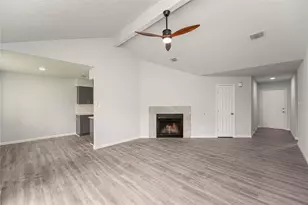 15822 Bazelbriar Ln, Houston, TX 77489 - Photo 2
