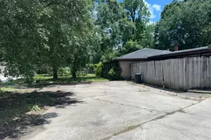 22972 Keith Dr, New Caney, TX 77357 - Photo 2