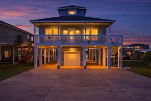 126 Driftwood Rd, Freeport, TX 77541 - Photo 2