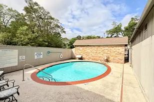 515 Tallowood Rd, Houston, TX 77024 - Photo 22