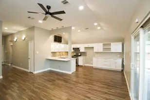 2710 Sockeye Dr, Houston, TX 77045 - Photo 4