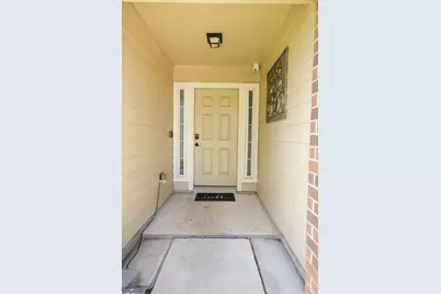 2710 Sockeye Drive, Houston, TX 77045 - Photo 2