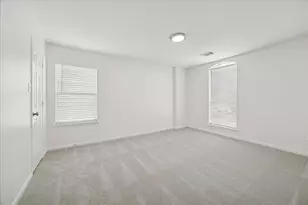 419 Overland Park Dr, Houston, TX 77049 - Photo 40