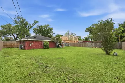 10922 Ivyridge Road, Houston, TX 77043 - Photo 16