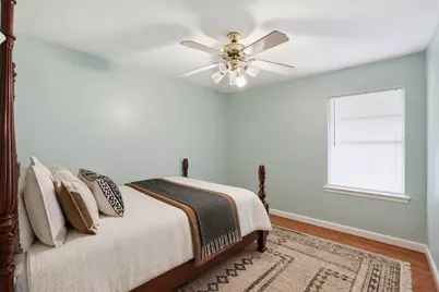 10922 Ivyridge Road, Houston, TX 77043 - Photo 10