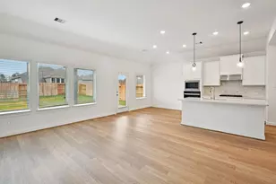 225 Raine Mnr Ct, Montgomery, TX 77316 - Photo 6