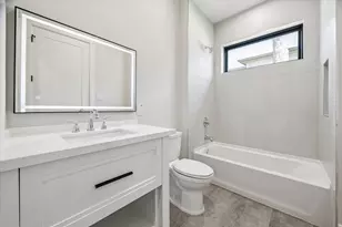 1014 Gardenia Dr, Houston, TX 77018 - Photo 22