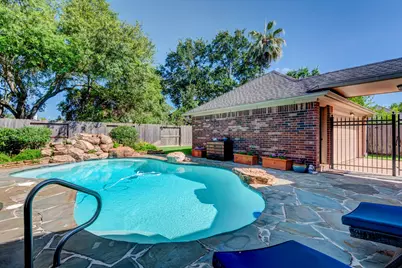502 Lake Bend Drive, Sugar Land, TX 77479 - Photo 4