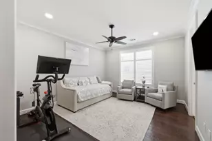 315 E 24th St, Houston, TX 77008 - Photo 16