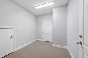 315 E 24th St, Houston, TX 77008 - Photo 32