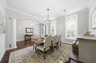 315 E 24th St, Houston, TX 77008 - Photo 12