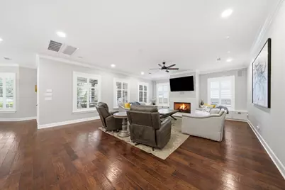 315 E 24th Street, Houston, TX 77008 - Photo 6