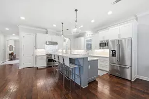 315 E 24th St, Houston, TX 77008 - Photo 8