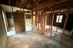 157 Honeysuckle, Livingston, TX 77351 - Photo 6