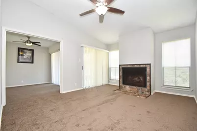 700 Thicket Lane #704, Houston, TX 77079 - Photo 2