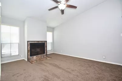 700 Thicket Lane #704, Houston, TX 77079 - Photo 4
