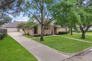 2618 Fontana Dr, Houston, TX 77043 - Photo 6