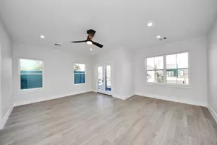 8306 Comal St, Houston, TX 77051 - Photo 26