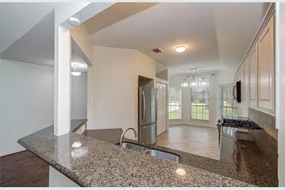 914 Garrett Drive, Magnolia, TX 77354 - Photo 6