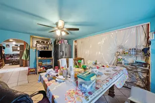 7807 Melrose St, Houston, TX 77022 - Photo 14