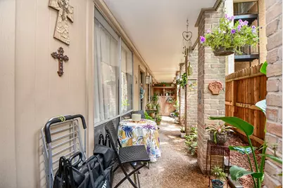 4635 Wild Indigo Street #498, Houston, TX 77027 - Photo 32
