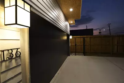 136 E 37th Street, Houston, TX 77018 - Photo 4