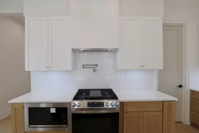 136 E 37th Street, Houston, TX 77018 - Photo 8