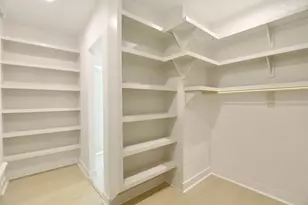 136 E 37th St, Houston, TX 77018 - Photo 22