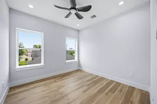 4138 Larkspur St, Houston, TX 77051 - Photo 16