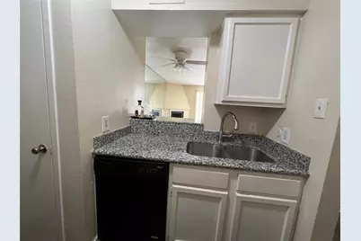 10075 Westpark Drive #12, Houston, TX 77042 - Photo 10
