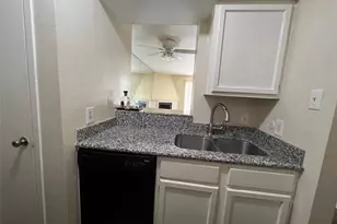 10075 Westpark Dr, Houston, TX 77042 - Photo 10