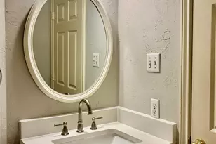 4742 Stoney Point Ct, Sugar Land, TX 77479 - Photo 6