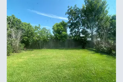 3815 Putnam Drive, Bacliff, TX 77518 - Photo 4