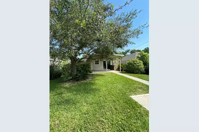 3815 Putnam Drive, Bacliff, TX 77518 - Photo 2