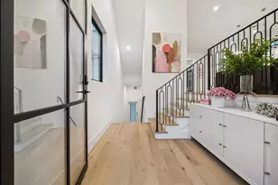 4036 Lanark Ln, Houston, TX 77025 - Photo 2