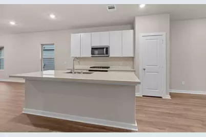 12199 Ridge Top Drive, Conroe, TX 77304 - Photo 4