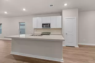 12199 Ridge Top Dr, Conroe, TX 77304 - Photo 4