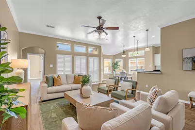 2709 W Oaks Boulevard, Pearland, TX 77584 - Photo 8